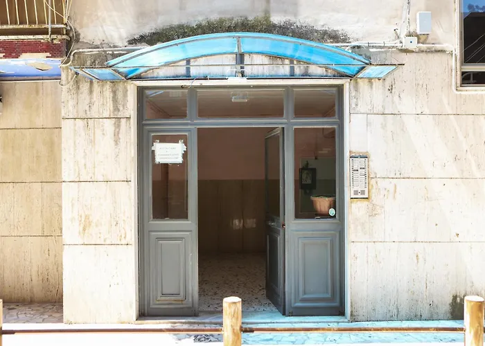 Quiet Apartment In The Rione Sanita In The Toto District